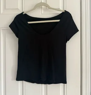 GAP Boatneck Black Top thumbnail 1