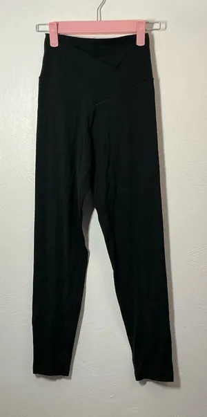 Offline By Aerie Crossover High Rise 7/8 Leggings Size Medium thumbnail 1