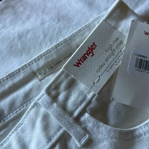 NWT Wrangler Womens High Rise Rodeo Straight Leg Crop Jeans- 14/32 thumbnail 7