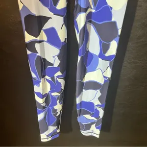 Offline By Aerie‎ Blue Patterned 7/8 Leggings Size Small thumbnail 6