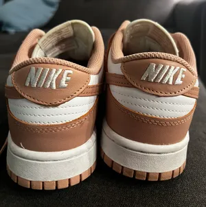Nike Women’s Dunk Low thumbnail 4