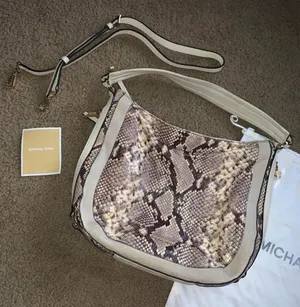 Michael Kors Women’s  Purse thumbnail 2