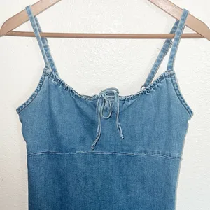 Hollister Chambray Tank Fitted Bodycon Tie Keyhole Front Pull On Mini Dress thumbnail 2