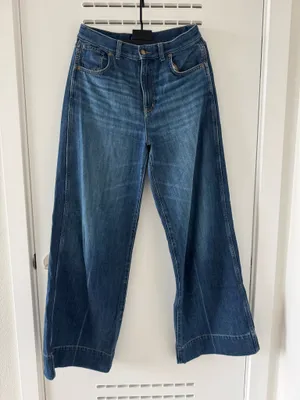 Madewell Super Wide-Leg Jeans thumbnail 1