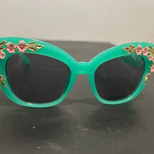 Floral Embellished Sunglasses Green thumbnail 3