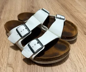 Birkenstock Arizona White Birko-Flor Sandals EU 39 Women's 8 Men's 6 Two Strap thumbnail 1