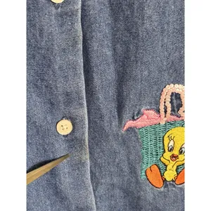 Vintage 2000 Warner Bros Studio Store Tweety Bird Embroidered Denim Shirt XL thumbnail 13
