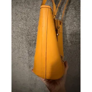 Dooney & Bourke Womens Bucket Bag Medium Yellow Leather Vintage Shoulder Tote thumbnail 5