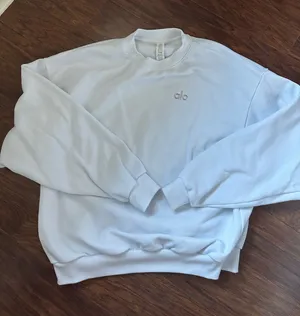 White Alo Yoga Sweatshirt thumbnail 1