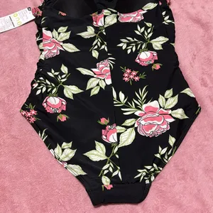Crane swim suit Size M thumbnail 7