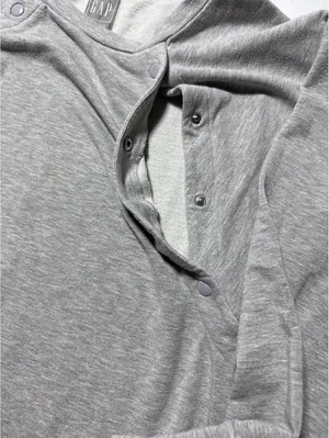 GAP Cozy Gray Snap-Button Sweatshirt - Size Small thumbnail 3