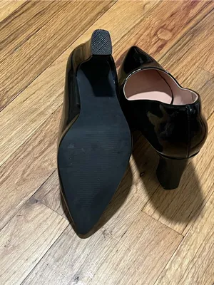 BUEUPU Black Patent Pointed Toe Heels Size 7.5 | Classic Dress Pumps thumbnail 6