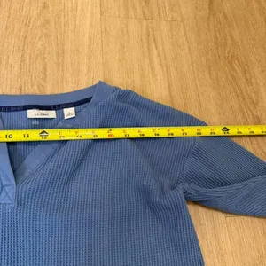L.L.Bean waffle knit top Women's size small Blue thumbnail 4