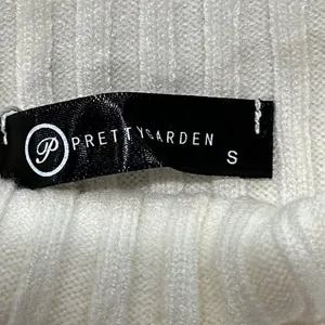 Pretty‎ Garden Mock Neck Bolero Top - Size S - NEW With Tags. thumbnail 8