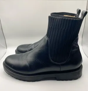 Blondo black leather waterproof Chelsea ankle boot bootie boots 8.5 thumbnail 1