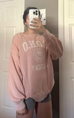 S.O.H.O Crewneck - Aerie thumbnail 1