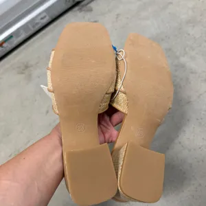 A New Day Tan Raffia Crystal Buckle Block Heel Slide Sandals Size 8.5 NEW thumbnail 5