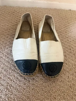 Tory Burch Two-Tone White Leather Espadrille Flats with Black Cap Toes thumbnail 2