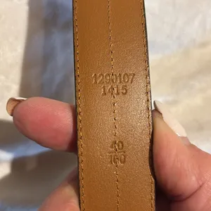 Chaps Cognac Colored Leather Belt Size40…. Sold As A Mans Belt But Is Unisex.. thumbnail 2