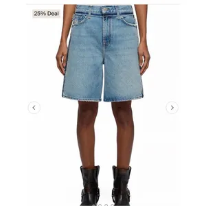 7 For All Mankind Light Blue Mid-Rise Denim Bermuda Shorts Lola shorts size 27 thumbnail 3