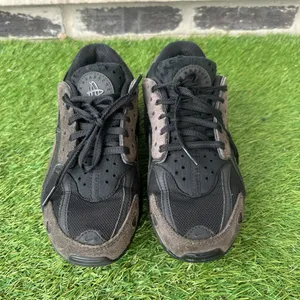 Nike Air Huarache Runner 'Black Anthracite' Size 5 Women’s Size 6.5 thumbnail 3