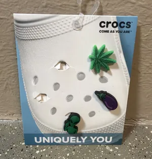 Crocs‎ Uniquely You Super Chill LIT Alien Hemp Leaf Jibbitz Charms 3 Pack thumbnail 1
