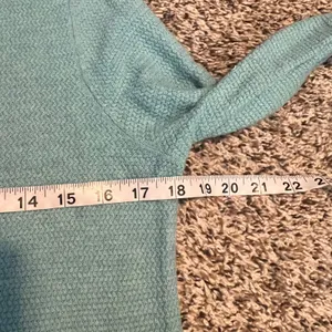 GAP‎ Women Light Blue Textured V Neck Sweater Size Small Merino Blend thumbnail 4
