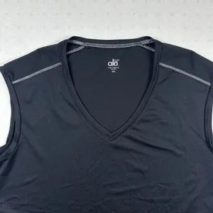 Alo Yoga Women’s CoolFit V Neck Tank Top XXL Black Sleeveless Athletic Shirt thumbnail 2