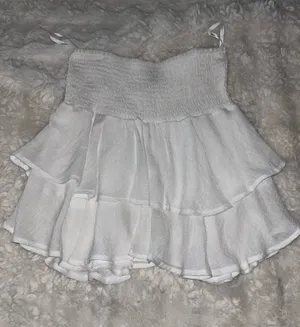 SheIn NWOT Smocked High-Rise Flounce Mini White Skirt thumbnail 1