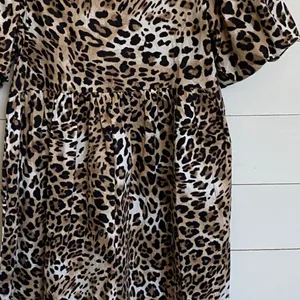 Nicole Miller NY Leopard Mini Dress Bows Puff‎ Sleeves Cotton dress - XS NWT thumbnail 5