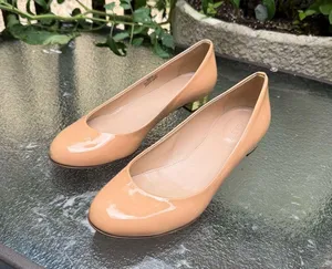 J. Crew Italy Women 8.5 Beige Patent Leather Gold Heel Metallic Flats Mary Jane thumbnail 2