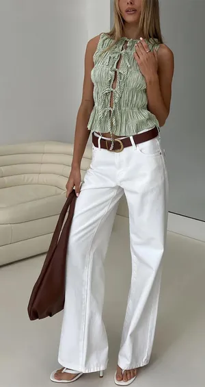Princess Polly Serenitia Mid Rise Straight Leg Relaxed Jeans White Wash thumbnail 1