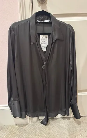 ZARA Blouse thumbnail 1