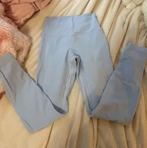 Lululemon Leggings thumbnail 1