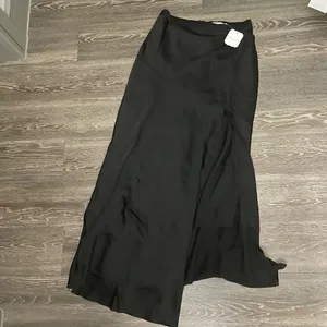 NWT Altar’d State Black Marigold Satin Maxi Skirt. Size Medium thumbnail 5