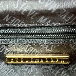 Steve Madden Pink Melodie Crossbody Bag Gold SM Logo Flap Messenger Purse 9"x7"‎ thumbnail 8