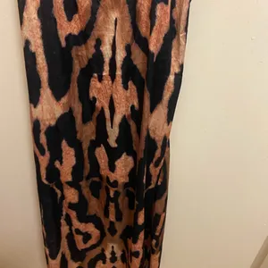 Pretty Litte Thing Womens Satin Tank Maxi Dress Size 4 Leopard Print Cutout NWT thumbnail 8