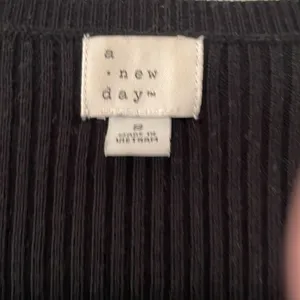 Adorable black short sleeve cotton sweater thumbnail 2