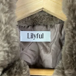 Boutique Lilyful Light Brown Faux Fur Cropped Puffer Jacket‎ M thumbnail 4