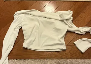 SheIn Off The Shoulder Crop Top thumbnail 2