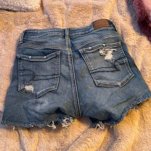 American Eagle shorts thumbnail 2