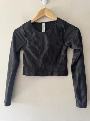 Lululemon‎ Ebb to Street Long Sleeve Shirt Size 4 thumbnail 2