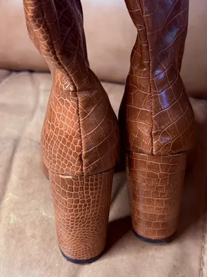 Brown Heeled Boots Size 7 thumbnail 3