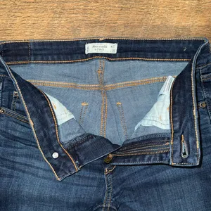 Abercrombie & Fitch Women’s Skinny Jeans thumbnail 10