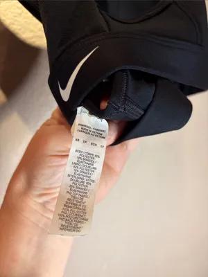 Nike Women’s Dri Fit Sports Bra Black Zip Front Size XS thumbnail 4