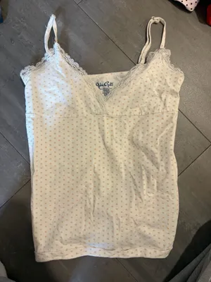 Brandy Melville pj top thumbnail 1