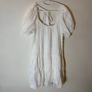 Davi & Dani White Kimmy Dress Puff Sleeve Tiered Back Tie NWT‎ Medium thumbnail 2
