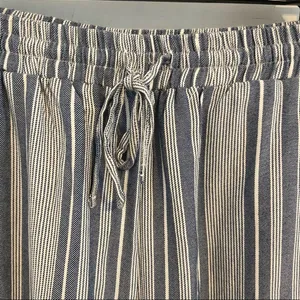American Eagle Stripe Lounge/Beach Pants. Size Medium. EUC thumbnail 2