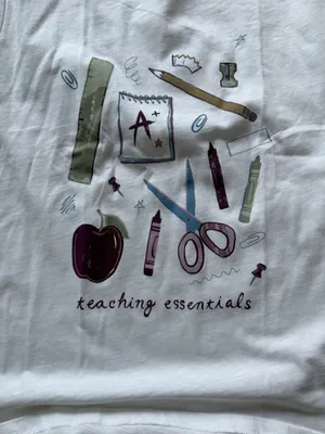 Women’s Loft Top Graphic Tee Size Large New thumbnail 2