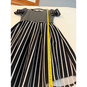 LuLaRoe‎ Amelia Dress Small Black White Striped Short Sleeve Pocket Fit Flare S thumbnail 4